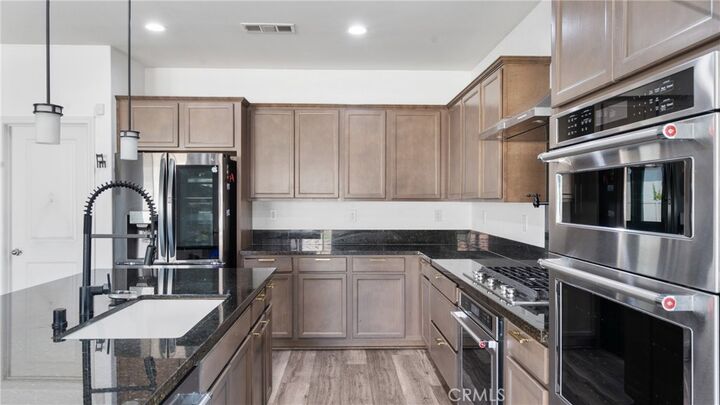 Property Photo: 750 Green Court CA 92571