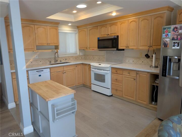 Property Photo:  2270 Via Puerta  CA 92637 