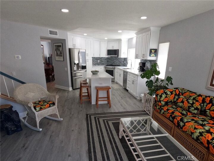 Property Photo:  305 21st Street  CA 92648 