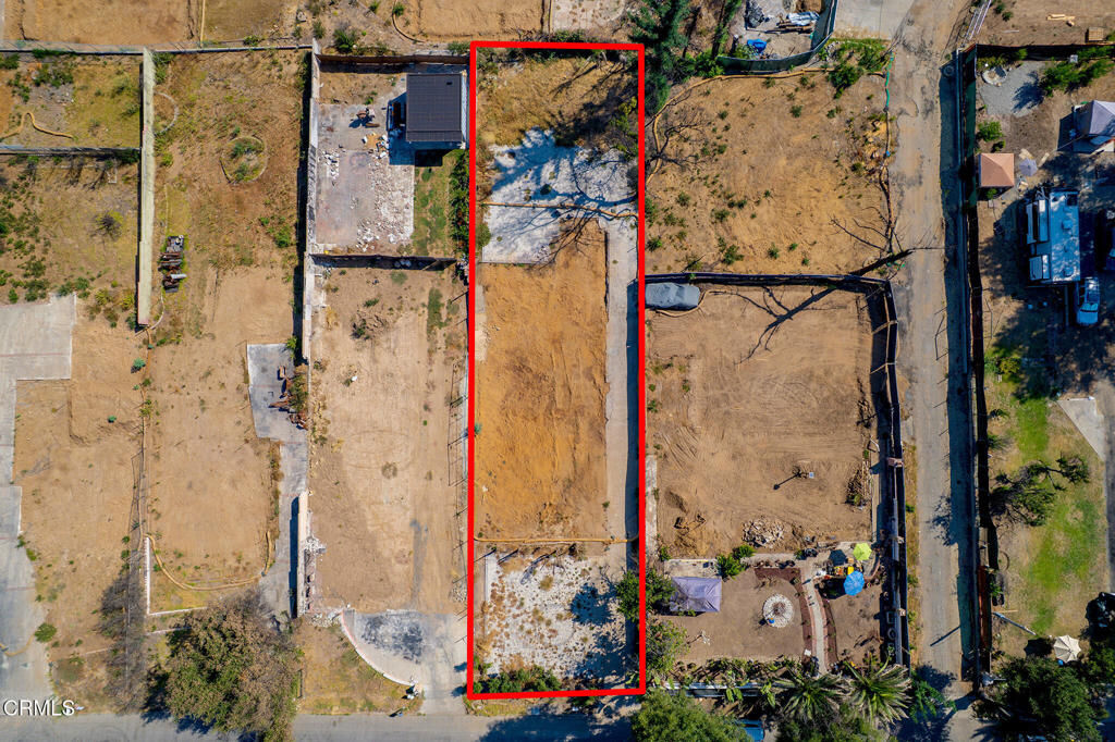 Property Photo:  132 E Las Flores Drive  CA 91001 