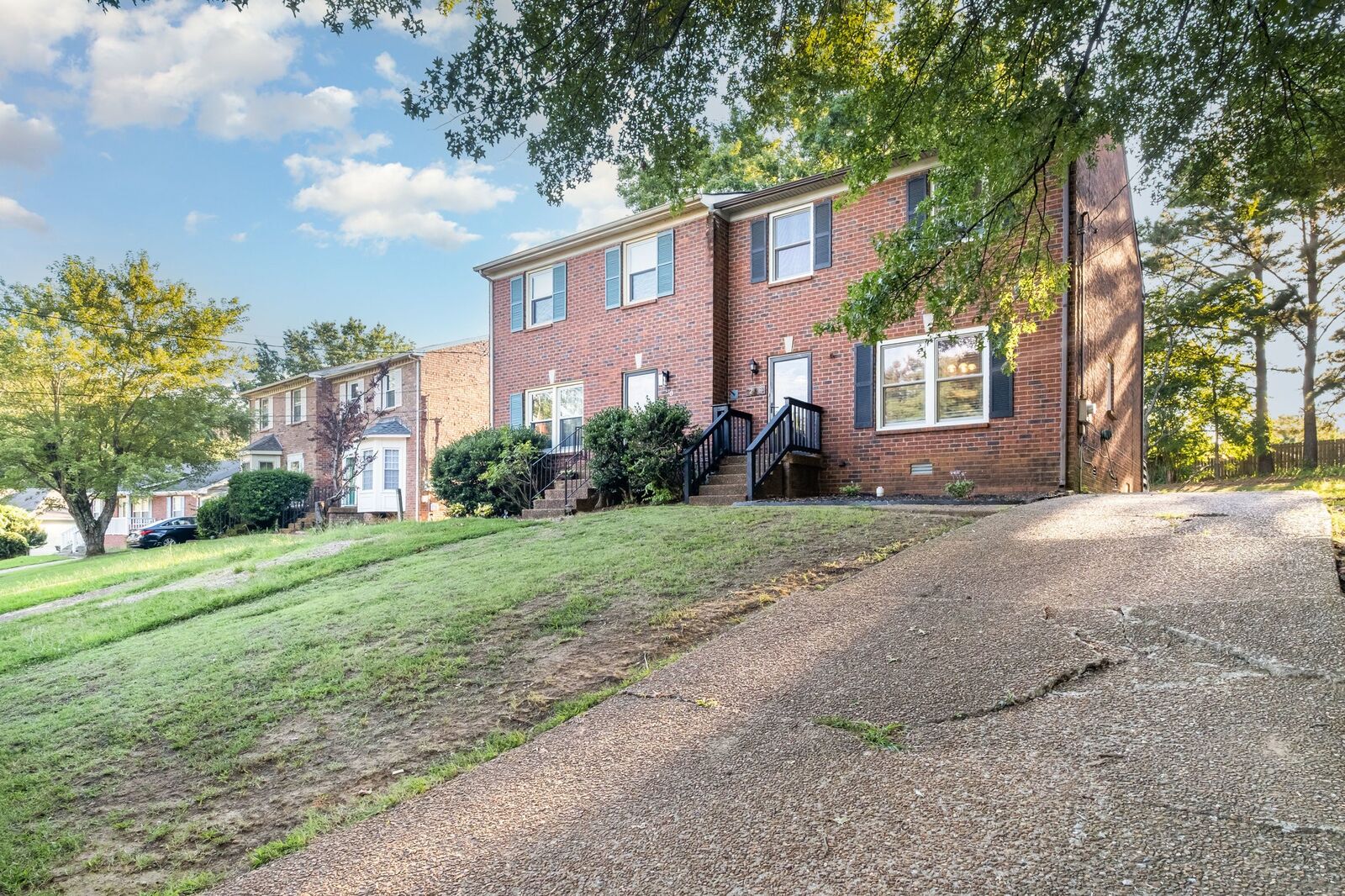 Property Photo:  208 Woodmaker Ct  TN 37214 