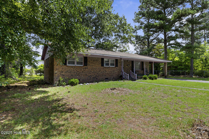 Property Photo:  1718 Washington Street  NC 28560 