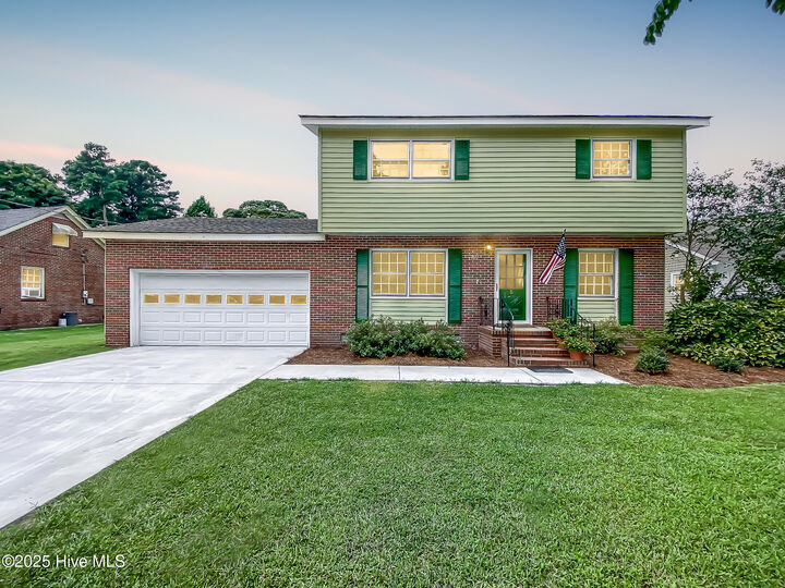 Property Photo:  1611 Midgett Drive  NC 27909 