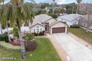 Property Photo: 12503 Ash Harbor Drive FL 32224