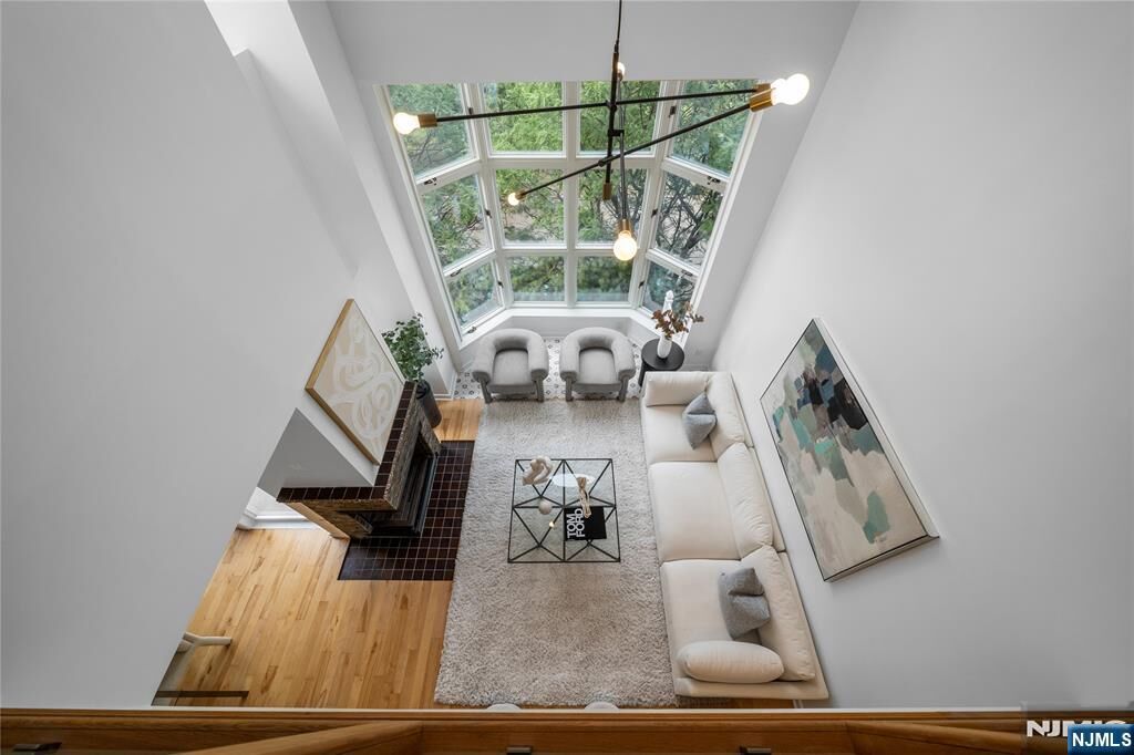 Property Photo:  312 Hancock Court  NJ 07020 