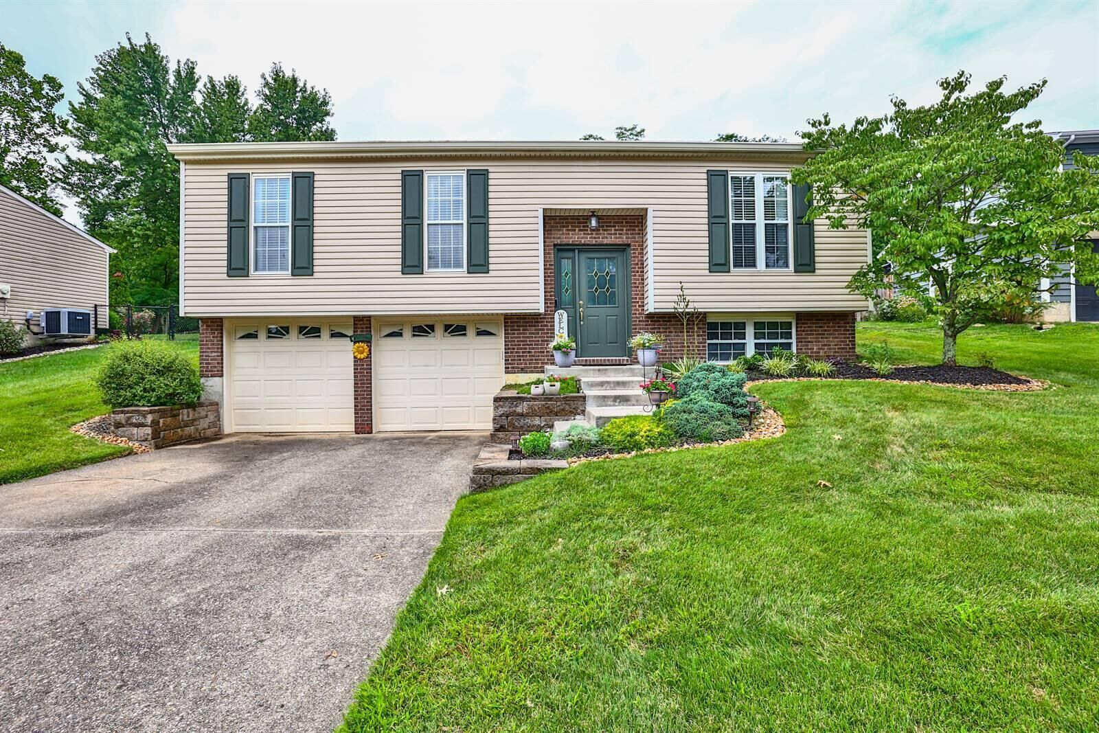 Property Photo:  3201 Laurel Oak Court  KY 41017 