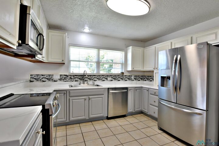 Property Photo:  3712 Benjamin Davis Drive  NM 88101 