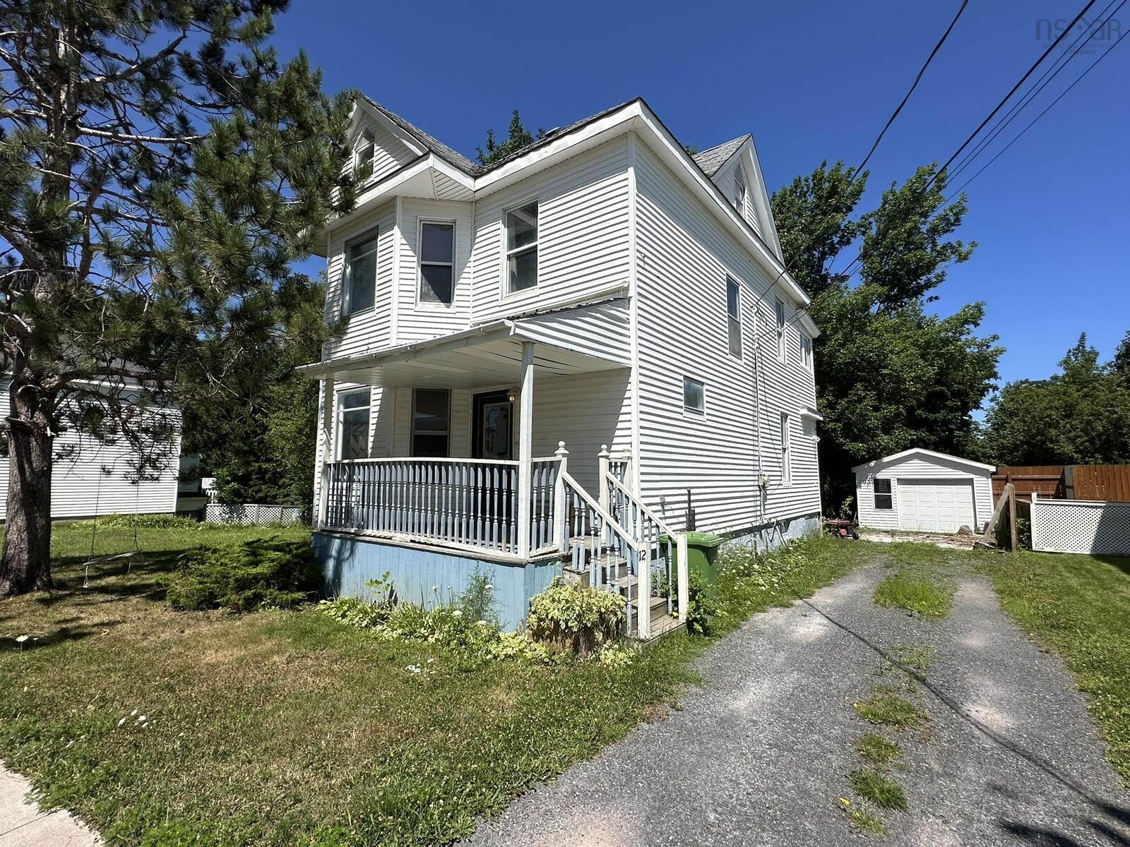 Property Photo: 12 Fairview Avenue NS B0K 1S0