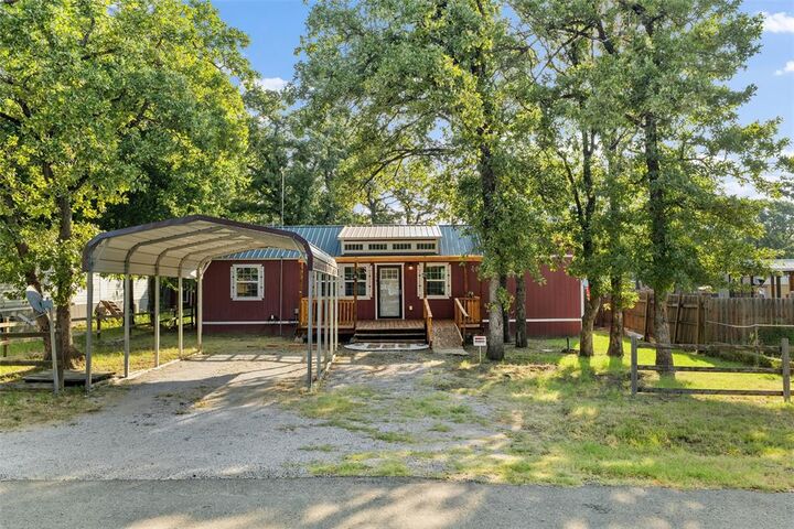 Property Photo:  1541 Dawn Drive N  TX 76020 