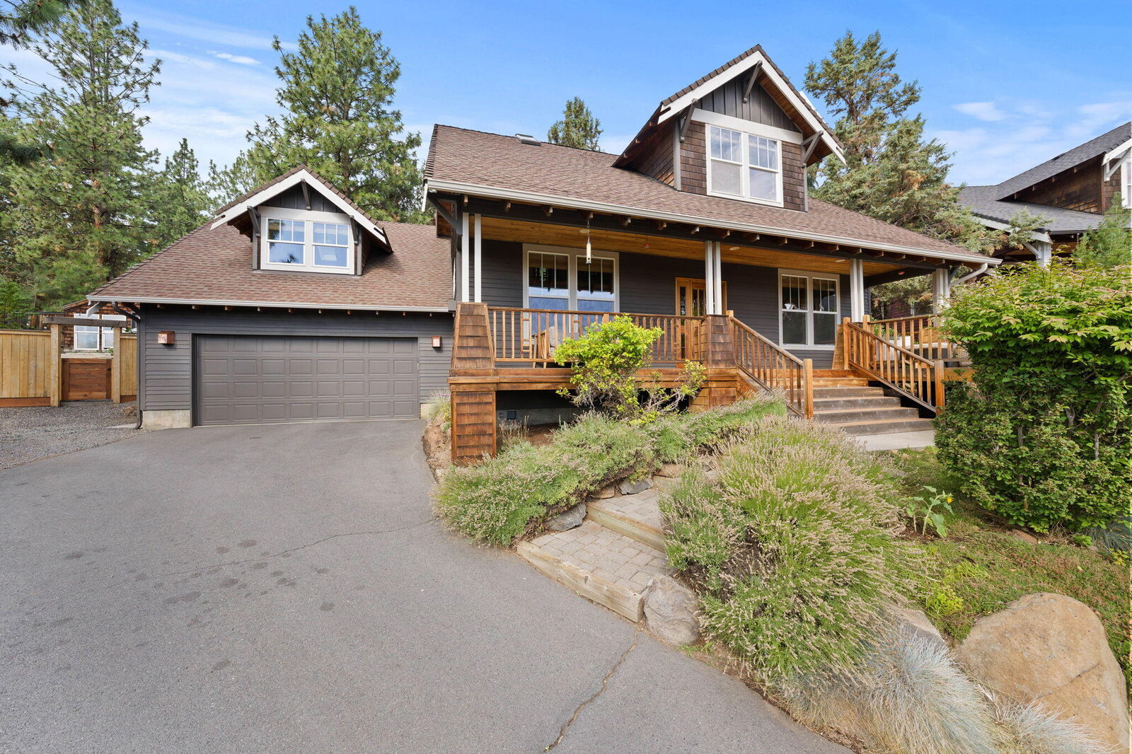 Property Photo:  651 NW Morelock Court  OR 97703 