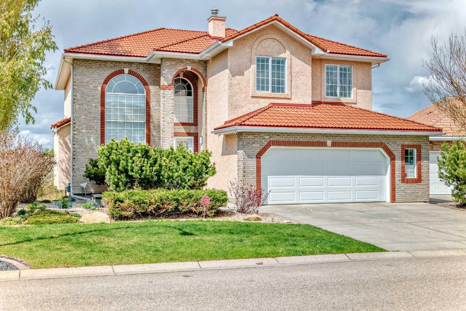 Property Photo: 157 Hamptons Square NW AB T3A 5C3