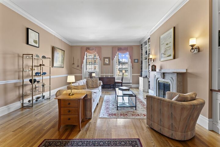 Property Photo:  265 Beacon St 4  MA 02116 