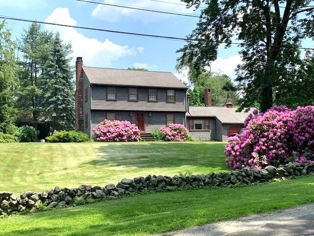 Property Photo:  72 Bailey Ln  MA 01833 