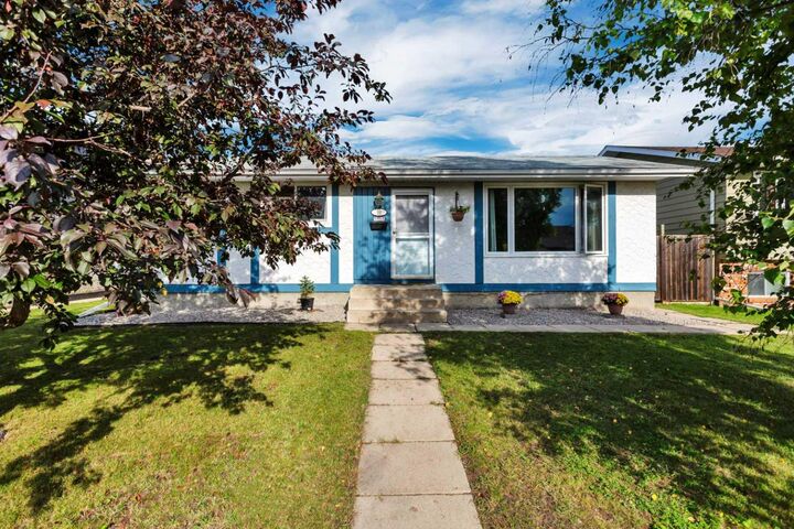 99 Barrett Drive  Red Deer AB T4R 1H2 photo