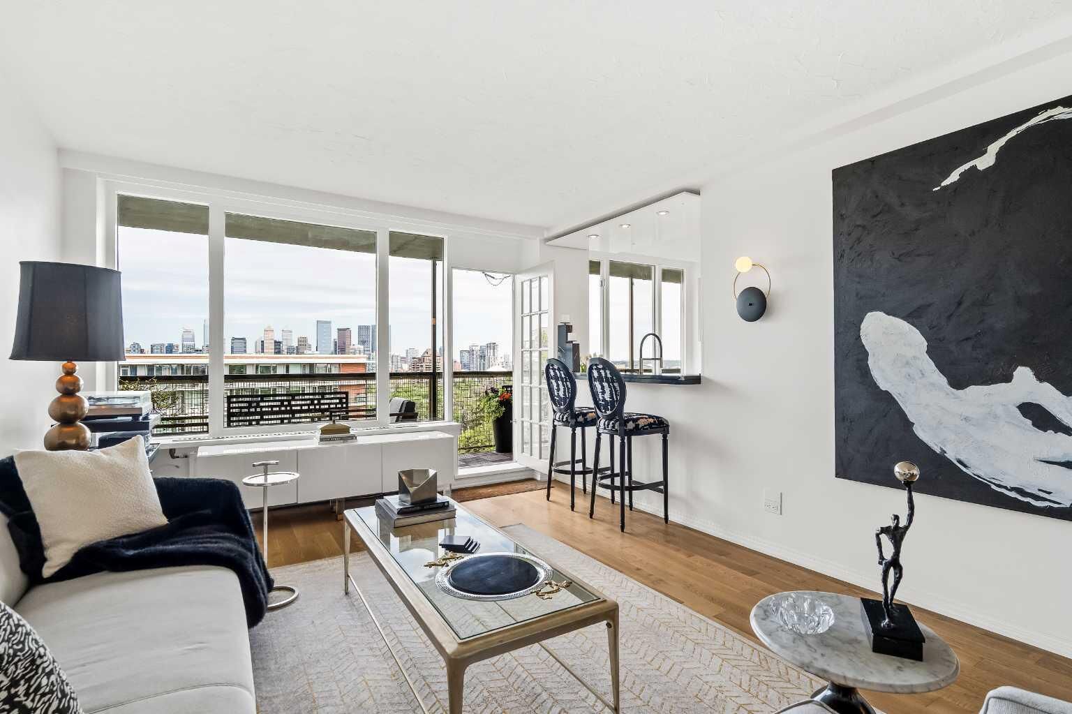 Property Photo:  3316 Rideau Place SW 704  AB T2S 1Z4 