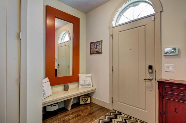 Property Photo:  274 Quarry Park Boulevard SE  AB T2C 5G3 
