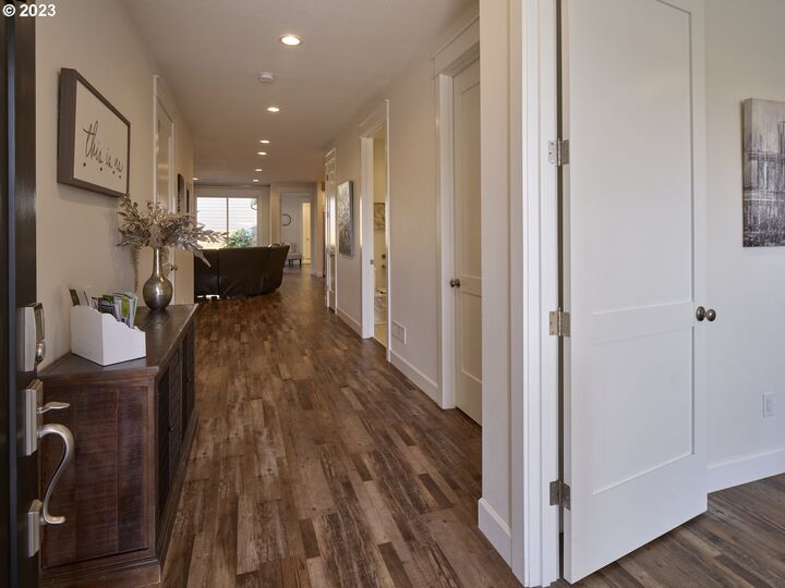 Property Photo:  526 3rd St  WA 98674 