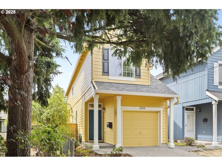 Property Photo: 3333 NE 76th Ave NE OR 97213