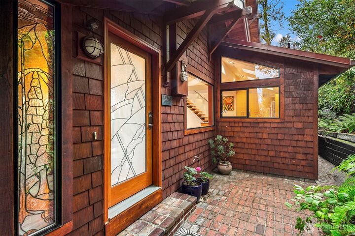 Property Photo:  16763  Maplewild Avenue SW  WA 98166 