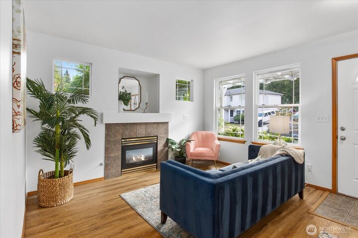 Property Photo: 11413 20th Street NE 5 WA 98258