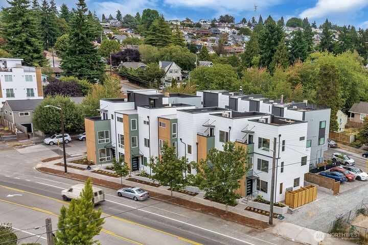 6402  Fauntleroy Way SW  Seattle WA 98136 photo