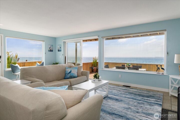 Property Photo:  2507  West Beach Road  WA 98277 