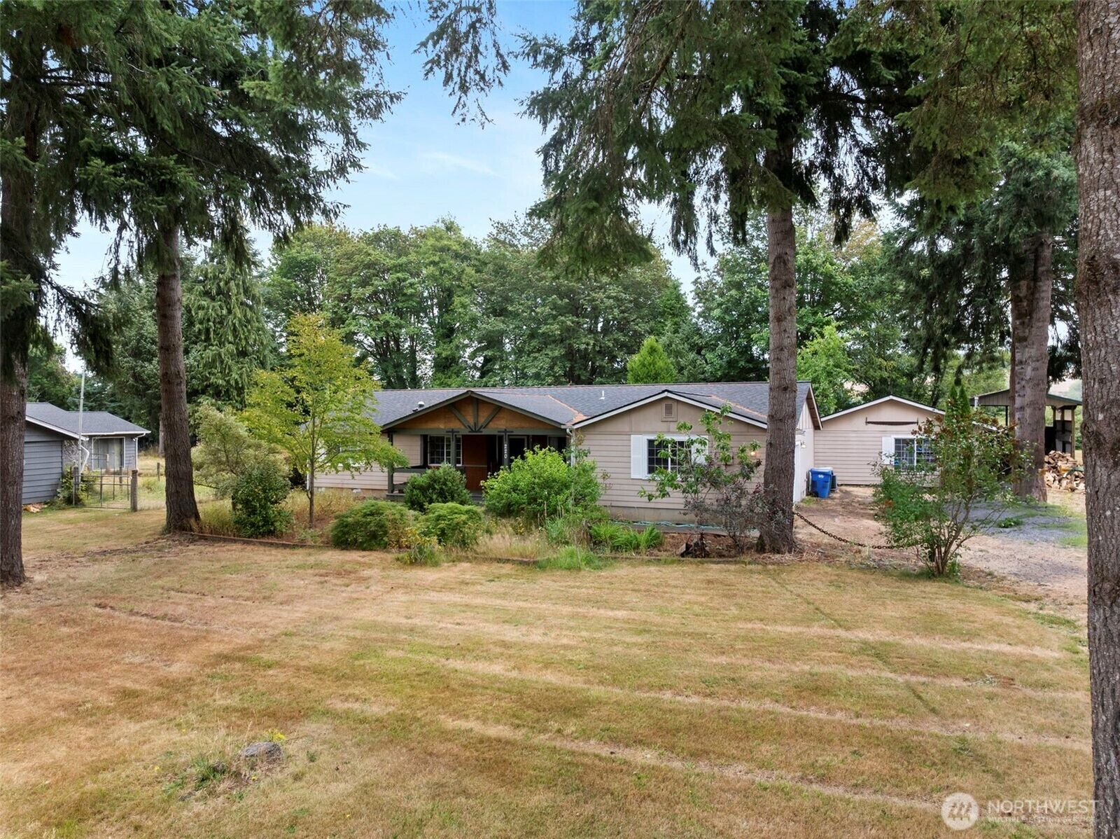 Property Photo:  220  California Street  WA 98572 