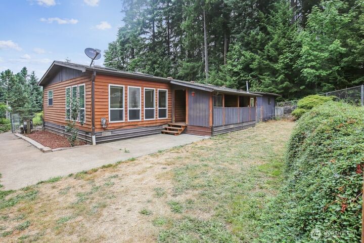 Property Photo:  145  Timberline Dr Drive  WA 98611 