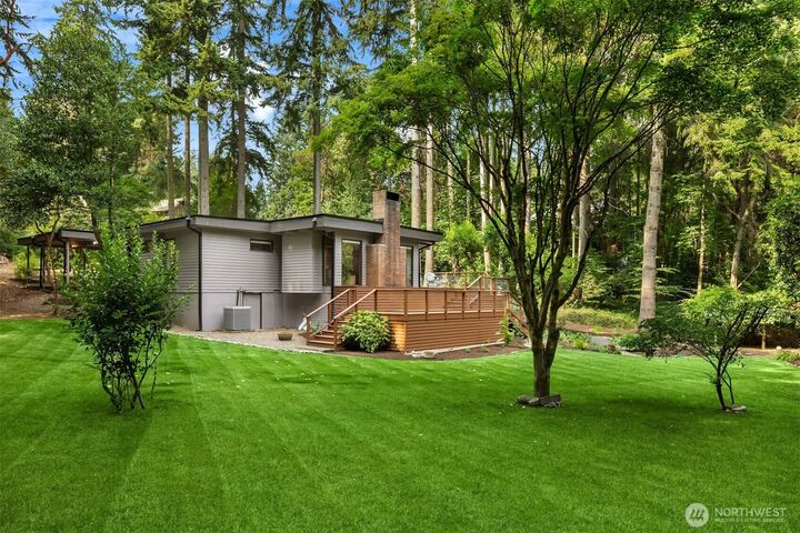 10871  Manitou Beach Drive NE  Bainbridge Island WA 98110 photo