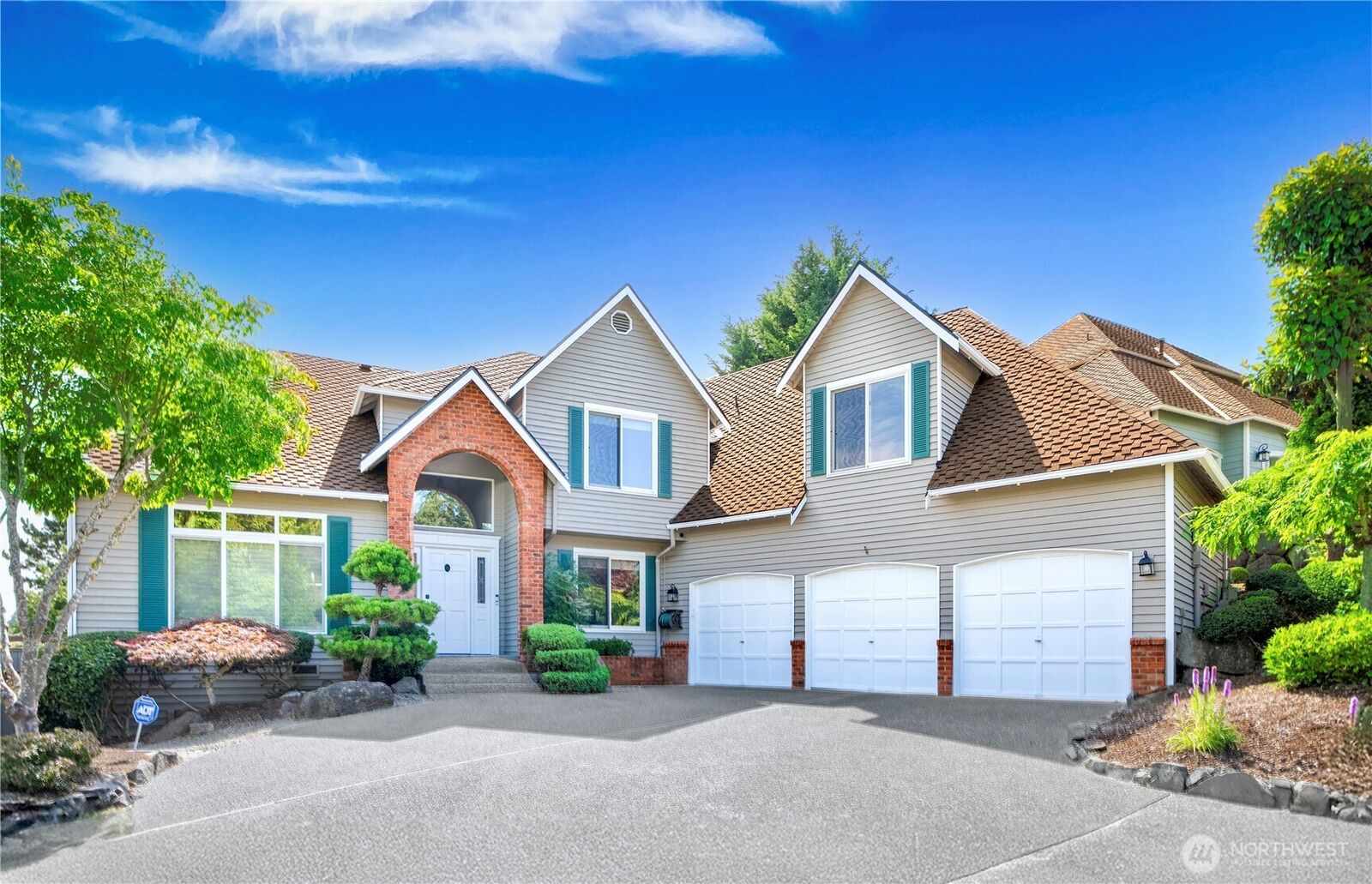 Property Photo:  32918  49th Avenue SW  WA 98023