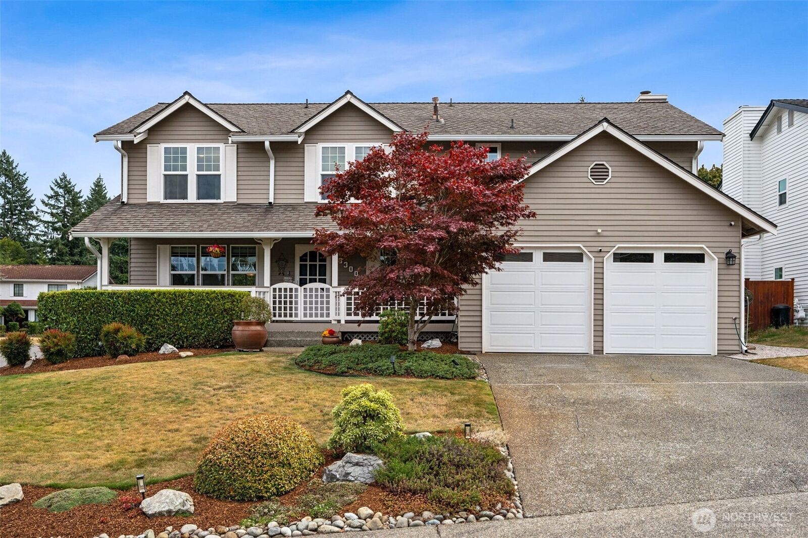 Property Photo: 18300 152nd Court SE WA 98058