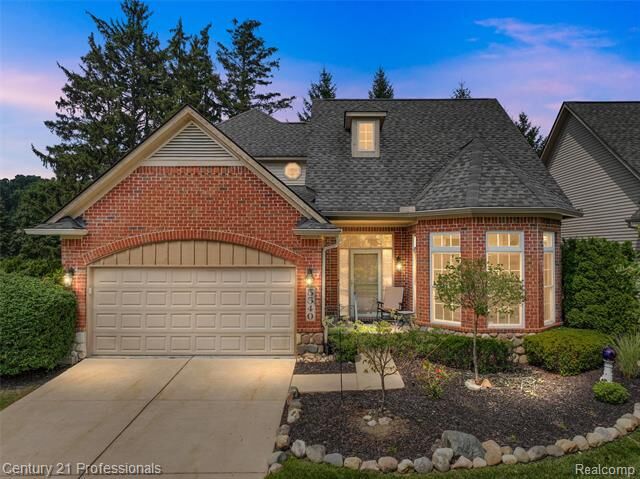 Property Photo:  5540 River Park Drive  MI 48327 