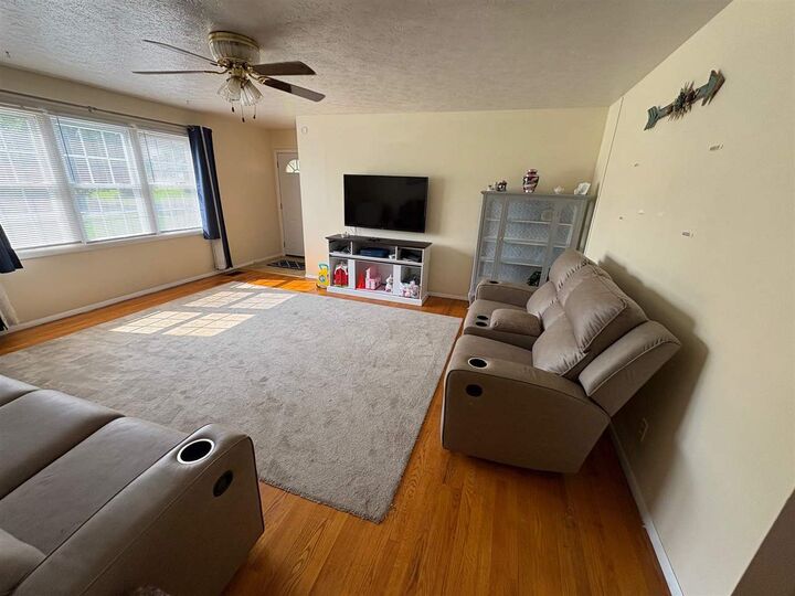 Property Photo:  2300 N Country Club Road  IN 47303 