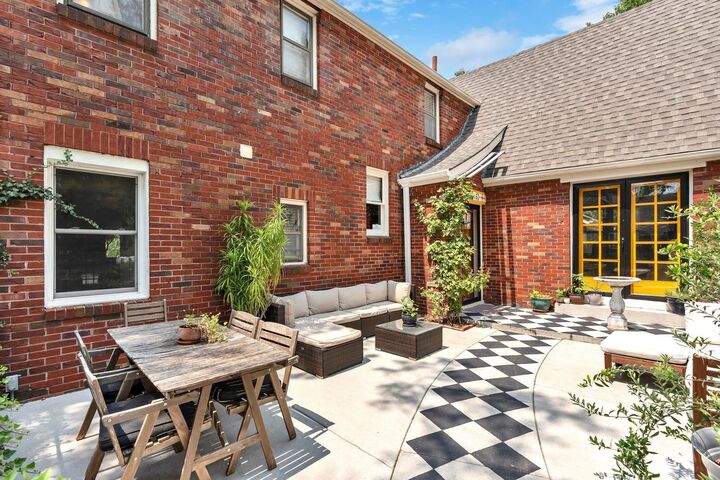 Property Photo: 175 S Battin KS 67218