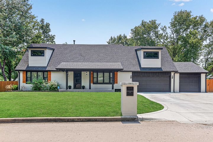 Property Photo: 8121 E Willowbrook Rd KS 67207