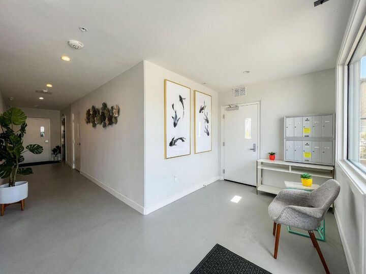 Property Photo: 30 Hermosa Avenue 302 CA 94030