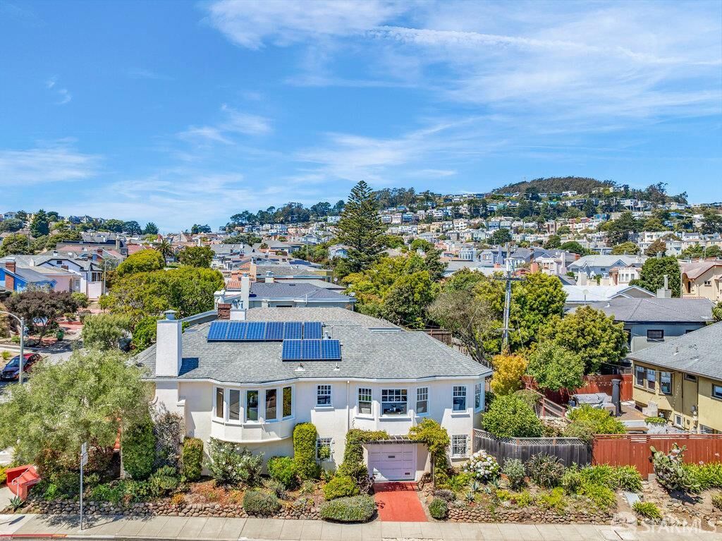Property Photo:  200 Colon Avenue  CA 94112 