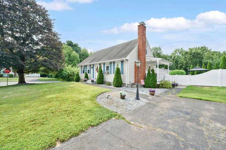 Property Photo:  1 Cynthia Circle  CT 06082 