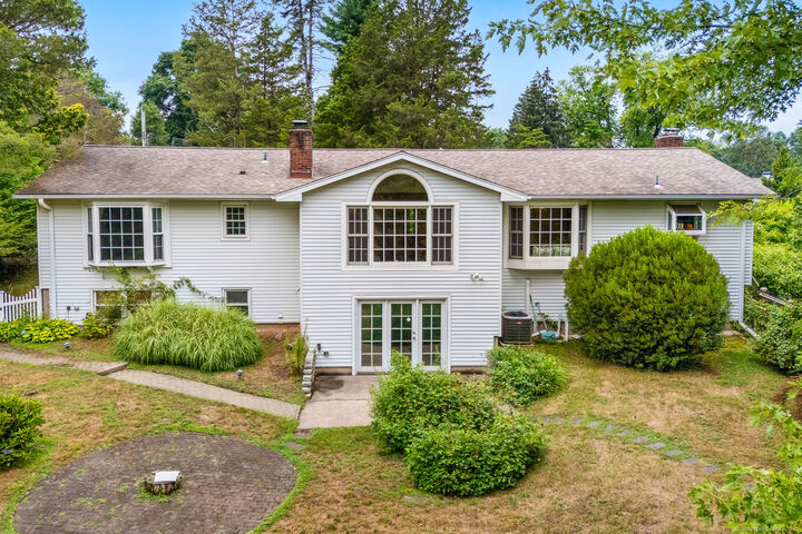 8 High Meadow Road  North Haven CT 06473 photo