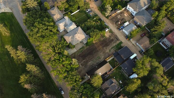 Property Photo:  1212 Colony Street  SK S7N 0S6 