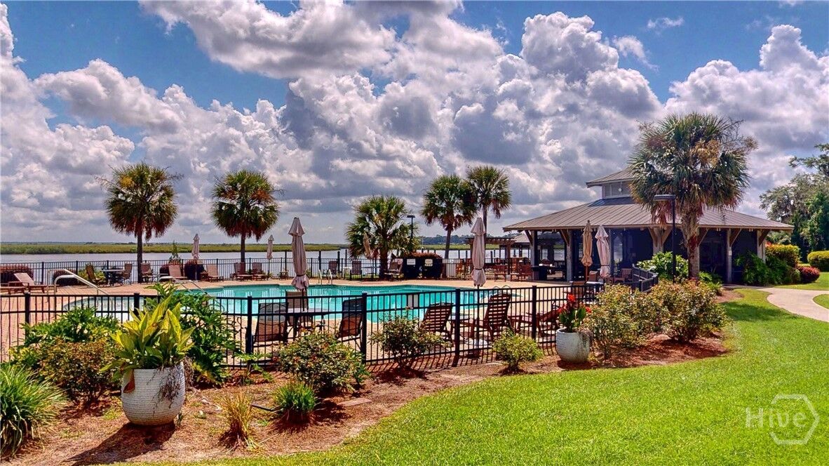 Property Photo:  2704 River Oaks Drive  GA 31324 