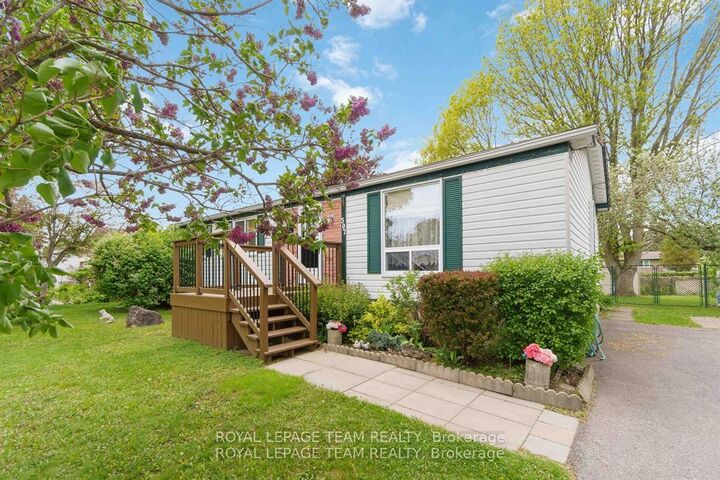 Property Photo: 307 Dodson Street ON K0G 1J0