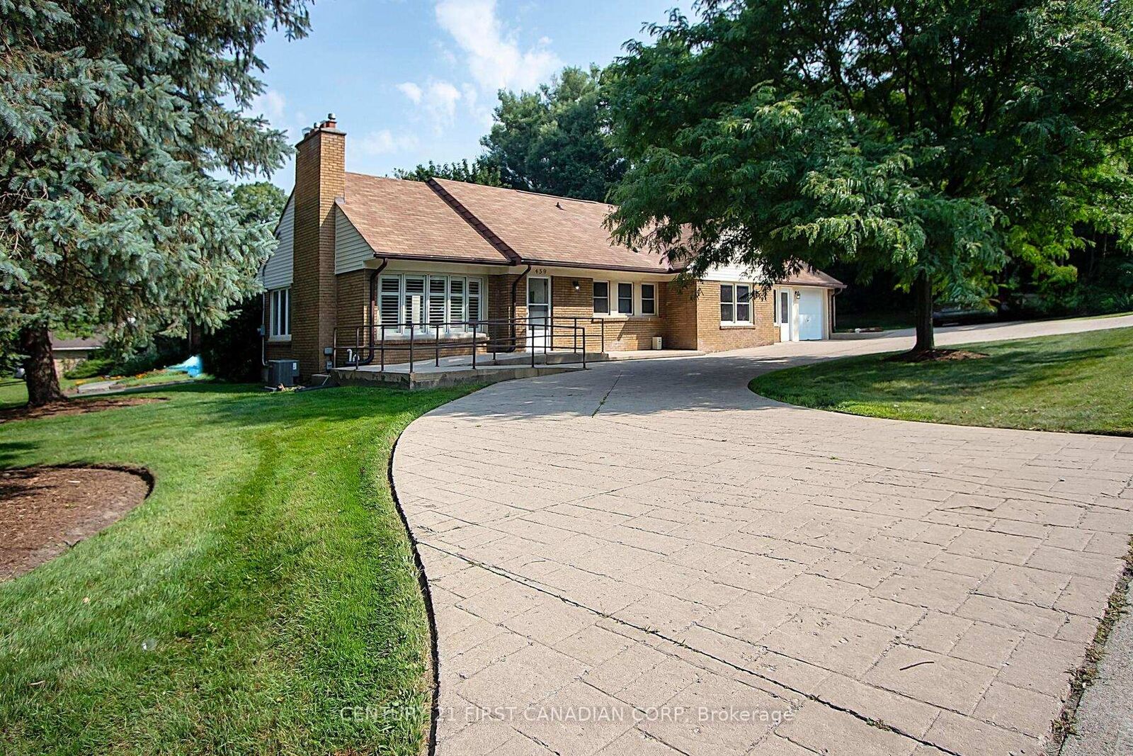 Property Photo: 459 Riverside Drive ON N5V 4Y8