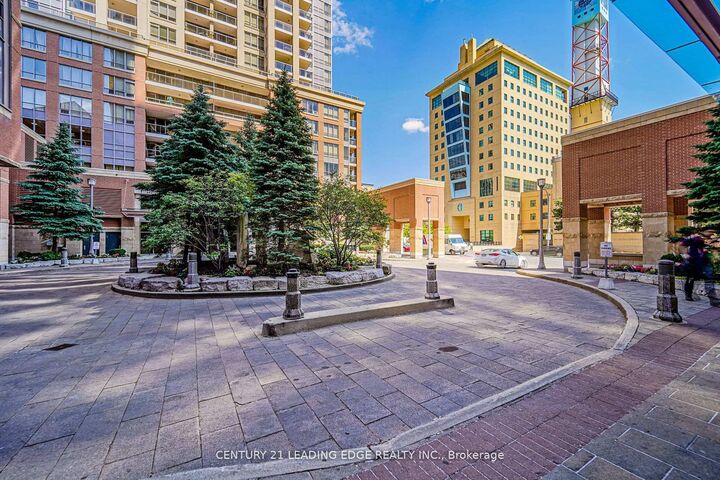 Property Photo: 4090 Living Arts Drive 2512 ON L5B 4M8