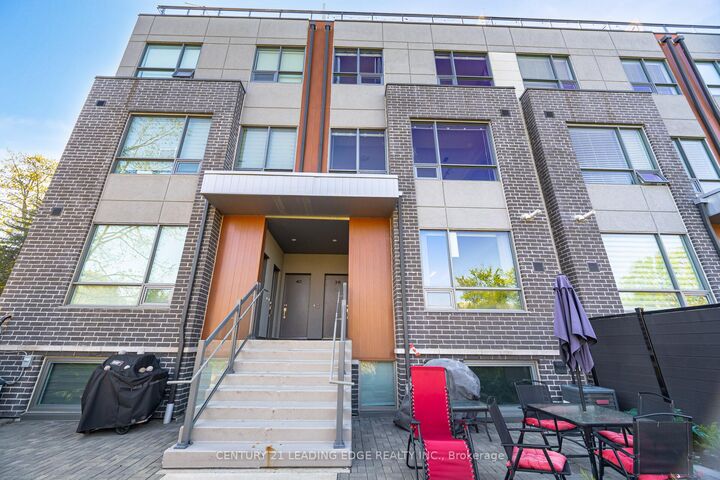 Photo de la propriété: 650 Atwater Avenue 35 ON L5G 4K7