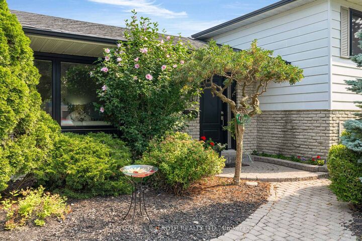 Property Photo: 50 Belcourt Avenue ON L4M 4E4