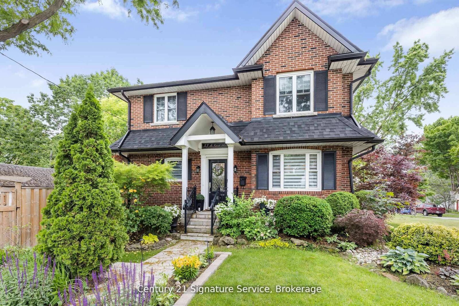 Property Photo:  33 McIntosh Avenue  ON M8Y 3E1 