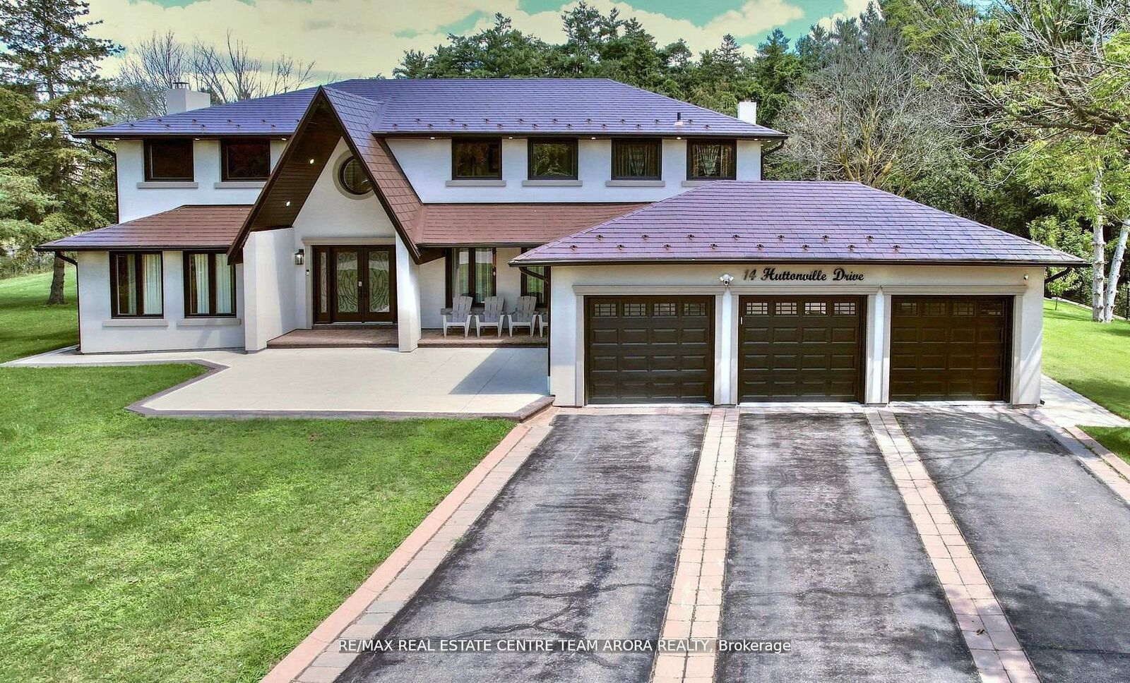 Property Photo:  14 Huttonville Drive  ON L6X 0C1 