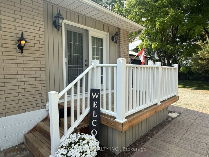 Property Photo: 29422 Dawn Valley Road ON N0P 2M0