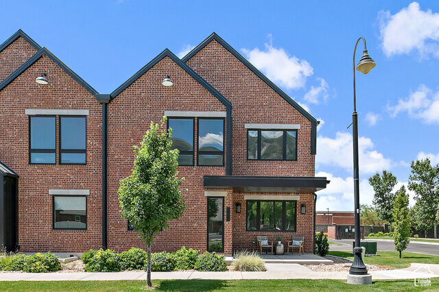 10153 N Redwood Dr  Cedar Hills UT 84062 photo